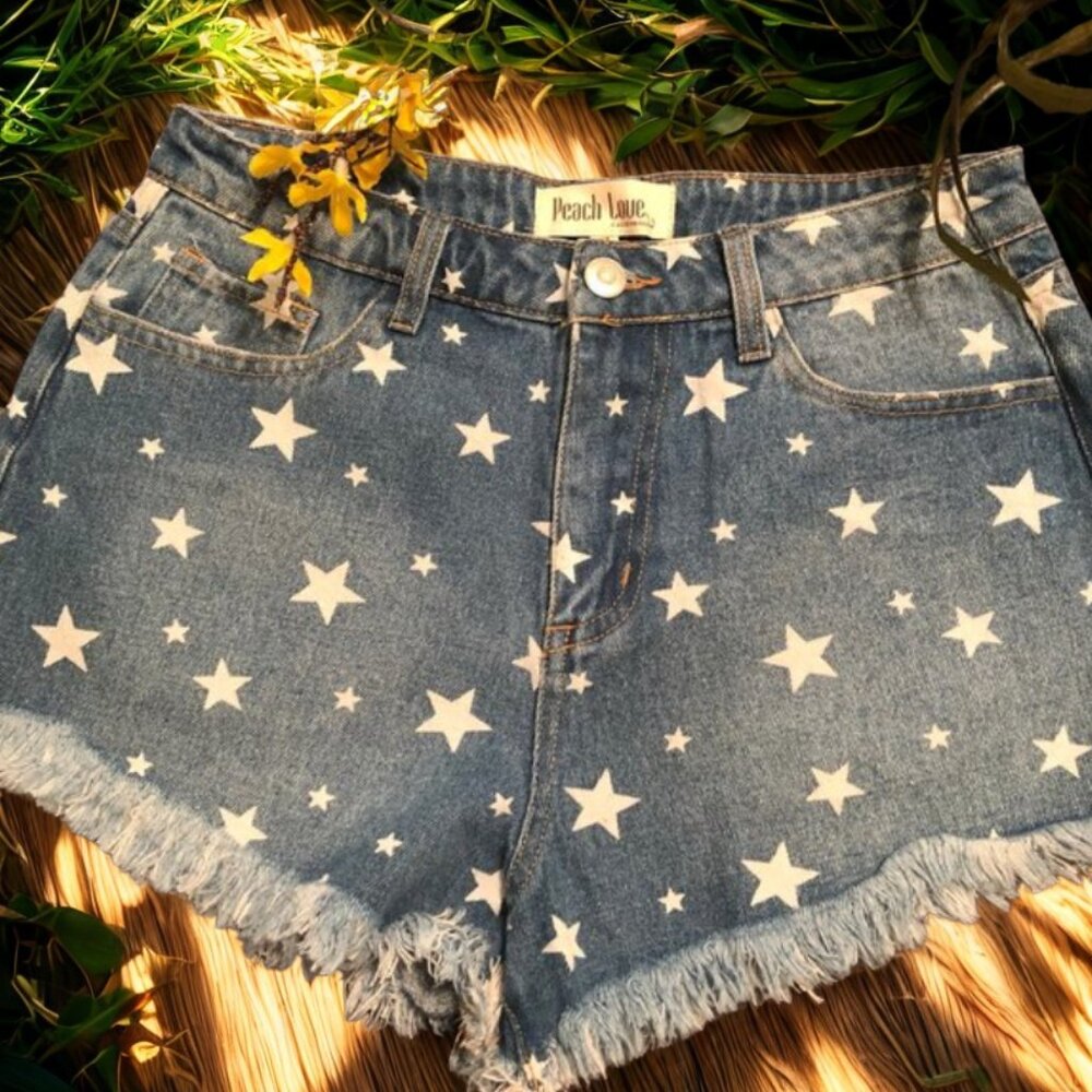 Peach Love California Star Denim Shorts
